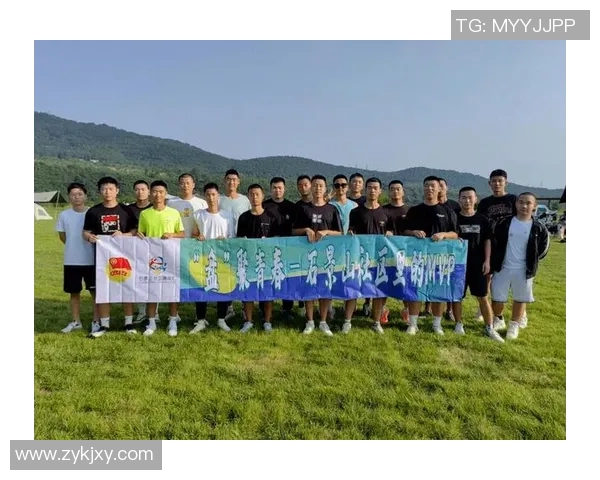 重庆飞盘队意识变革引发热议推动运动新风尚与团队精神的崛起