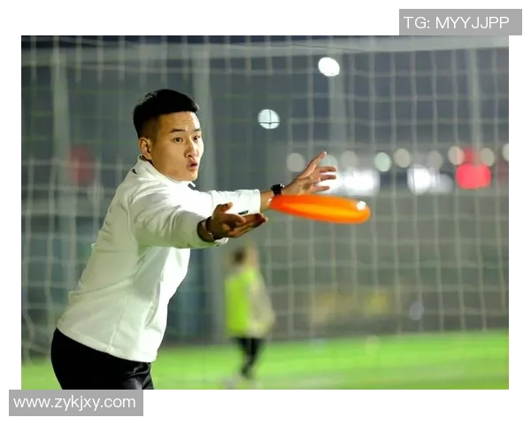 飞盘竞技的魅力与挑战：深入西安飞盘队的技术与训练揭秘